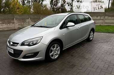 Універсал Opel Astra 2013 в Луцьку