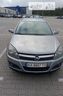 Универсал Opel Astra 2005 в Киеве