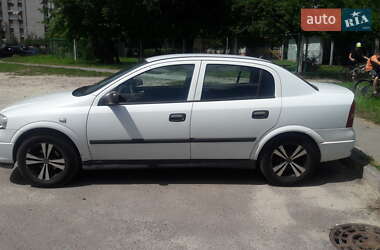 Седан Opel Astra 2008 в Львове