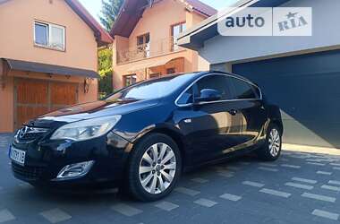 Хетчбек Opel Astra 2010 в Ужгороді