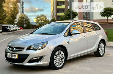 Універсал Opel Astra 2014 в Тернополі