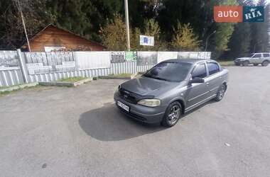 Седан Opel Astra 2008 в Верховине