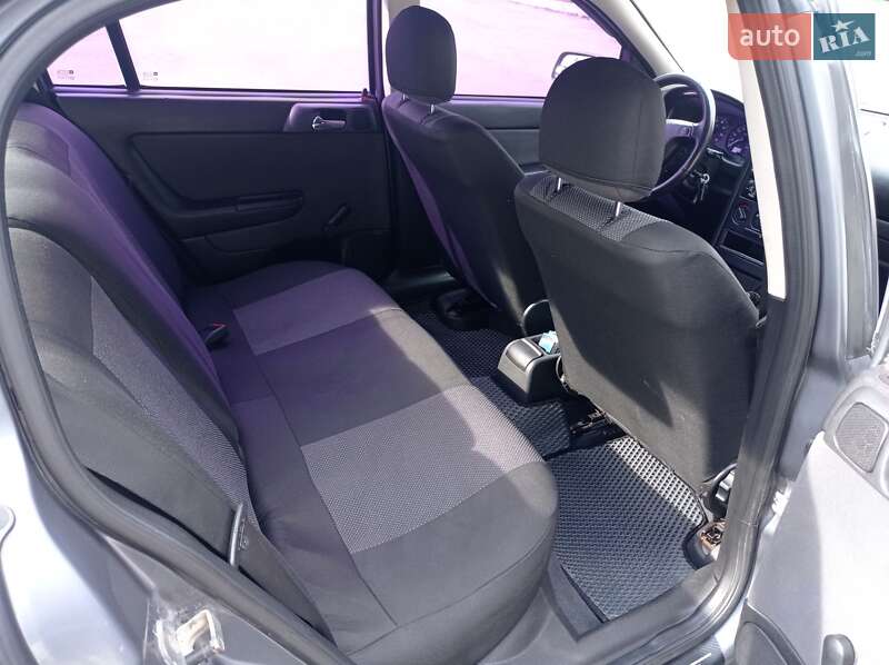 Седан Opel Astra 2008 в Верховине фото 17 Седан Opel Astra 2008 в Верховине