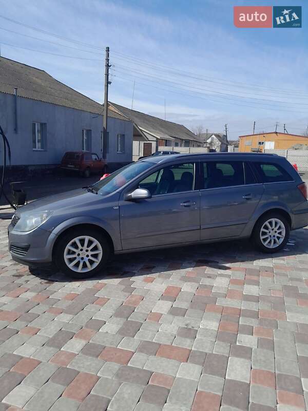 Універсал Opel Astra 2006 в Сокирянах