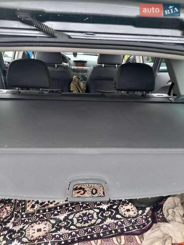 Універсал Opel Astra 2006 в Сокирянах