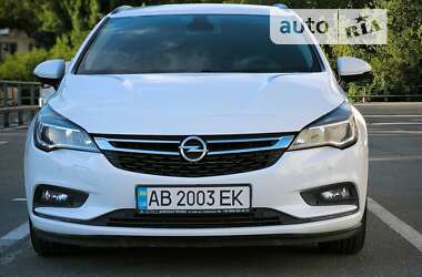 Універсал Opel Astra 2016 в Києві