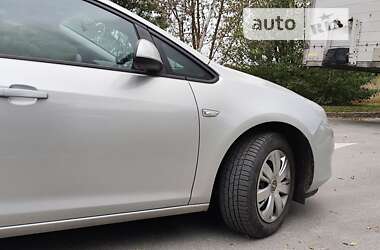 Хэтчбек Opel Astra 2010 в Бердичеве