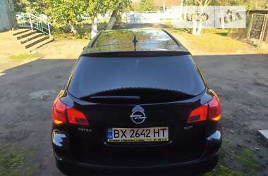 Универсал Opel Astra 2011 в Красилове