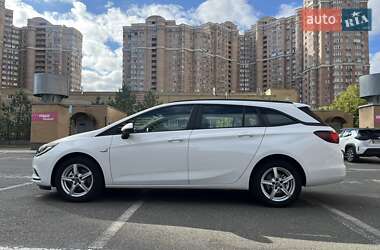 Універсал Opel Astra 2018 в Києві