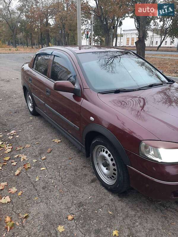 Седан Opel Astra 2003 в Харкові