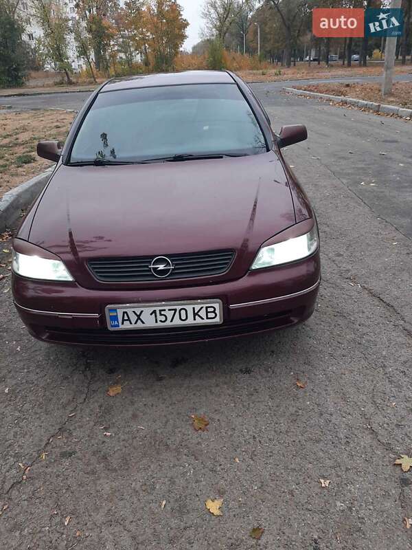 Седан Opel Astra 2003 в Харкові
