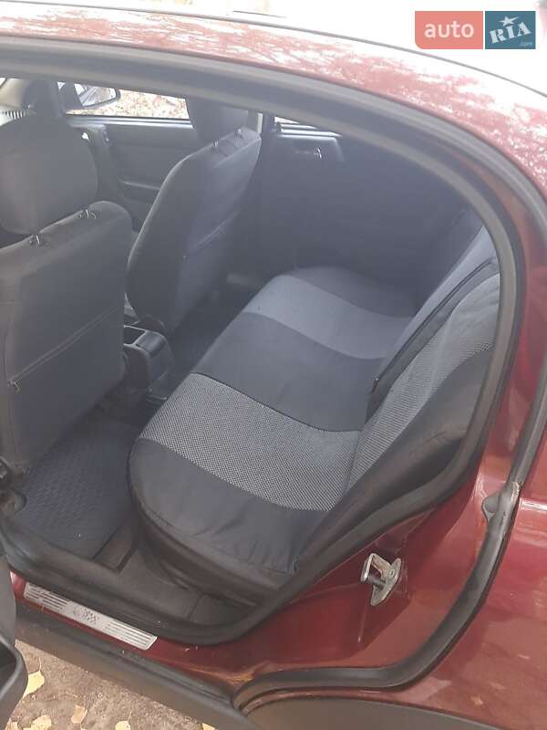 Седан Opel Astra 2003 в Харкові