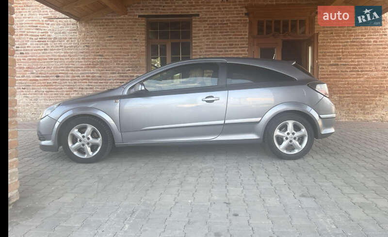 Купе Opel Astra 2006 в Виннице