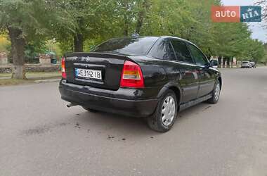 Седан Opel Astra 2006 в Снігурівці