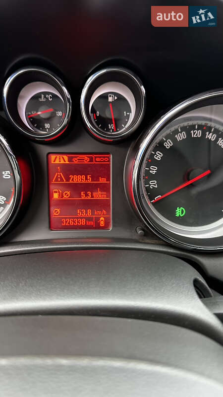 Седан Opel Astra 2015 в Павлограді