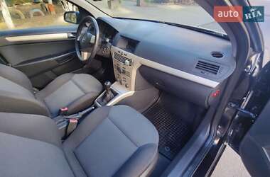 Универсал Opel Astra 2007 в 