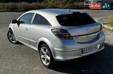 Хэтчбек Opel Astra 2007 в Киеве