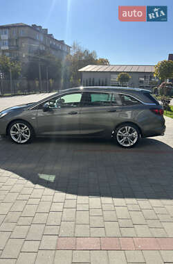 Универсал Opel Astra 2018 в Ивано-Франковске