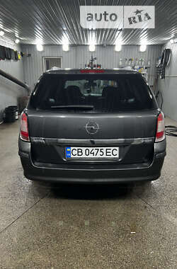 Универсал Opel Astra 2010 в Прилуках