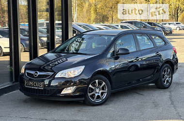 Універсал Opel Astra 2010 в Харкові