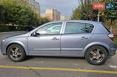 Хэтчбек Opel Astra 2004 в Киеве