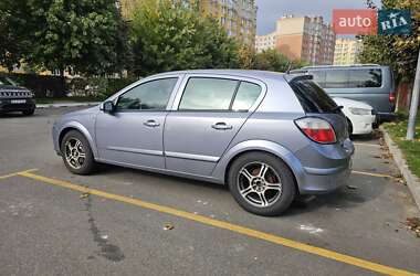 Хэтчбек Opel Astra 2004 в Киеве