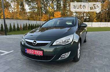 Хэтчбек Opel Astra 2010 в Луцке