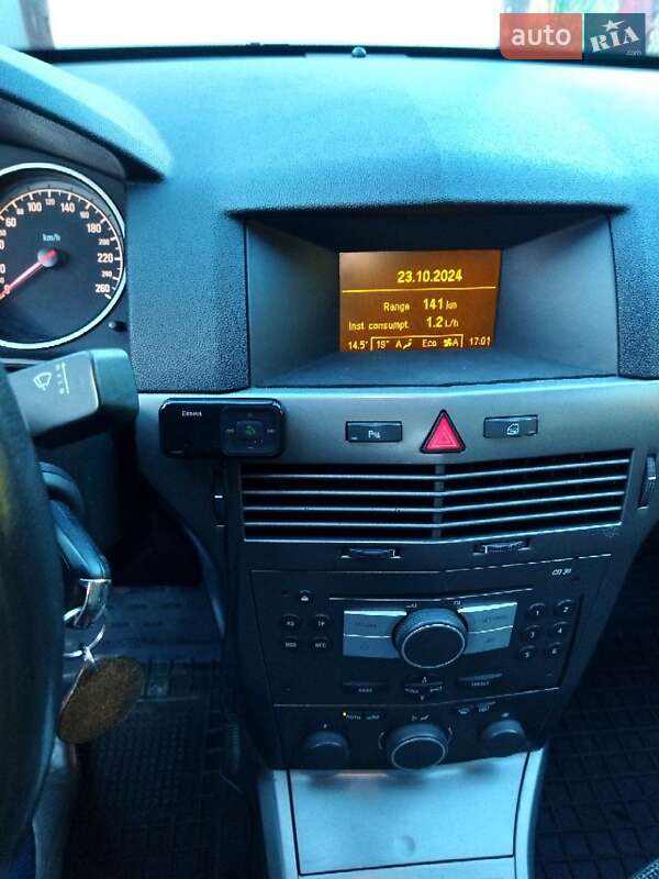 Універсал Opel Astra 2005 в Львові