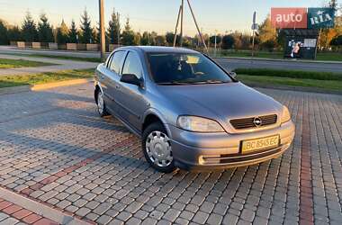 Седан Opel Astra 2008 в Львове