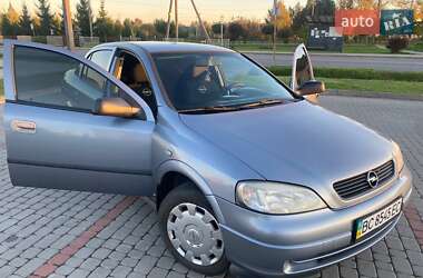 Седан Opel Astra 2008 в Львове