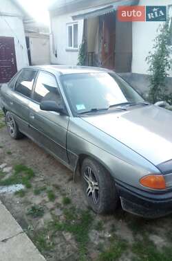 Седан Opel Astra 1992 в 