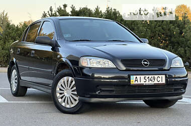 Седан Opel Astra 2005 в 