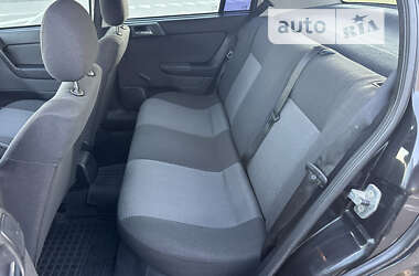 Седан Opel Astra 2005 в 