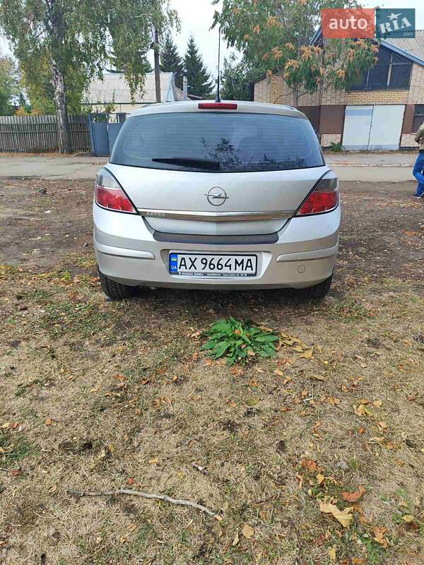Хэтчбек Opel Astra 2007 в Лозовой