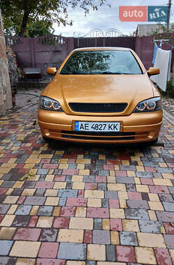 Купе Opel Astra 2000 в 