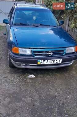 Универсал Opel Astra 1994 в Врадиевке