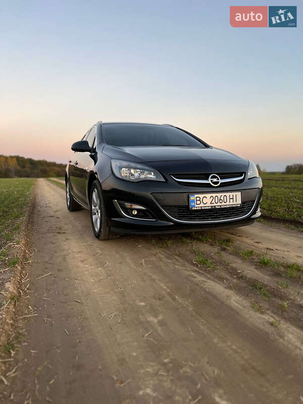 Универсал Opel Astra 2015 в 