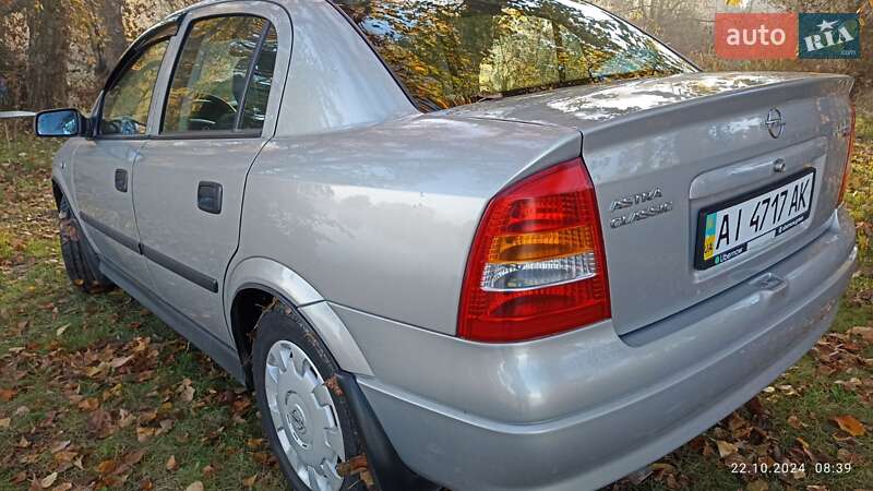 Седан Opel Astra 2006 в Києві
