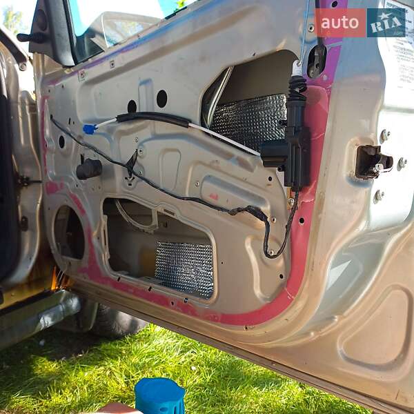 Седан Opel Astra 2006 в Києві