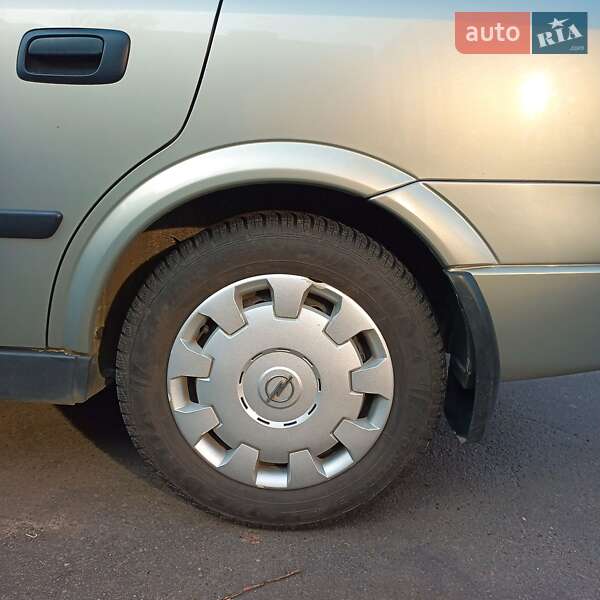 Седан Opel Astra 2006 в Києві