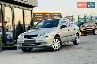 Седан Opel Astra 2006 в Харькове