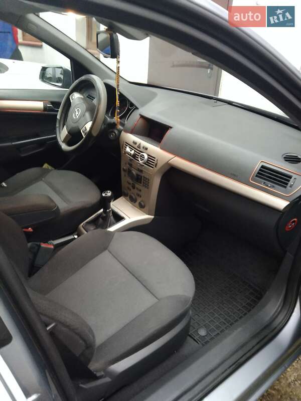 Универсал Opel Astra 2007 в Львове