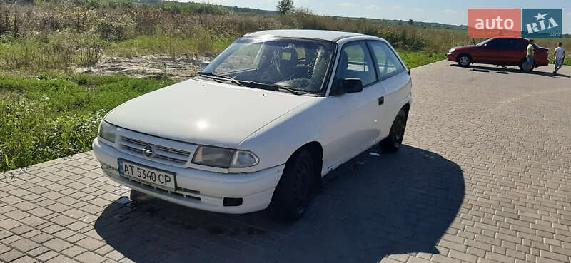 Хэтчбек Opel Astra 1992 в Ивано-Франковске