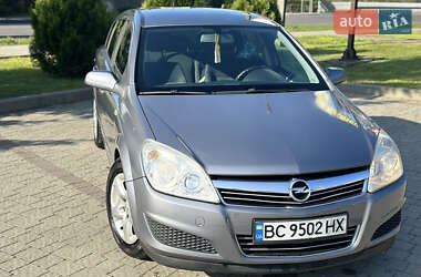 Хэтчбек Opel Astra 2007 в 