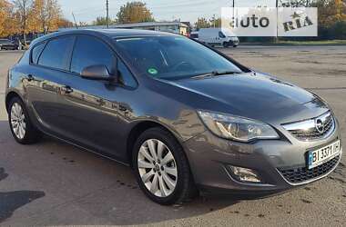 Хэтчбек Opel Astra 2010 в Полтаве