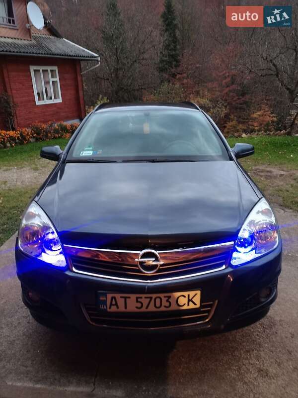Универсал Opel Astra 2007 в Косове