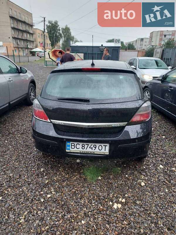 Хэтчбек Opel Astra 2009 в Жидачове