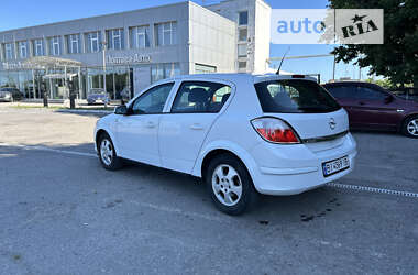 Хетчбек Opel Astra 2006 в Полтаві