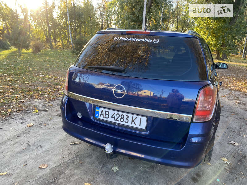 Универсал Opel Astra 2008 в Киеве