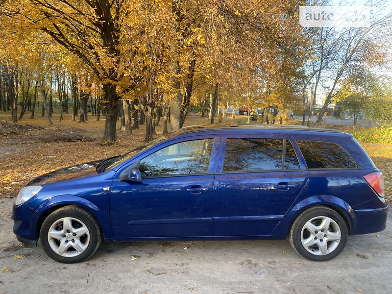 Универсал Opel Astra 2008 в Киеве